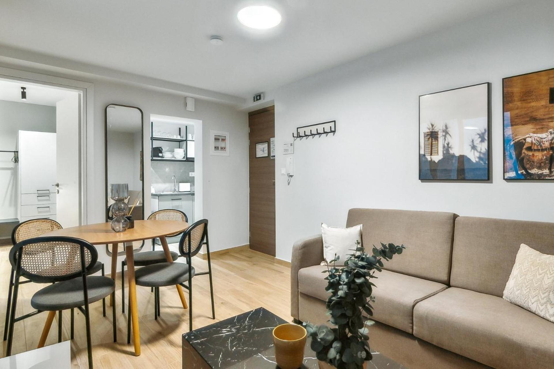 Limehome Athens Solonos City Center Exterior photo