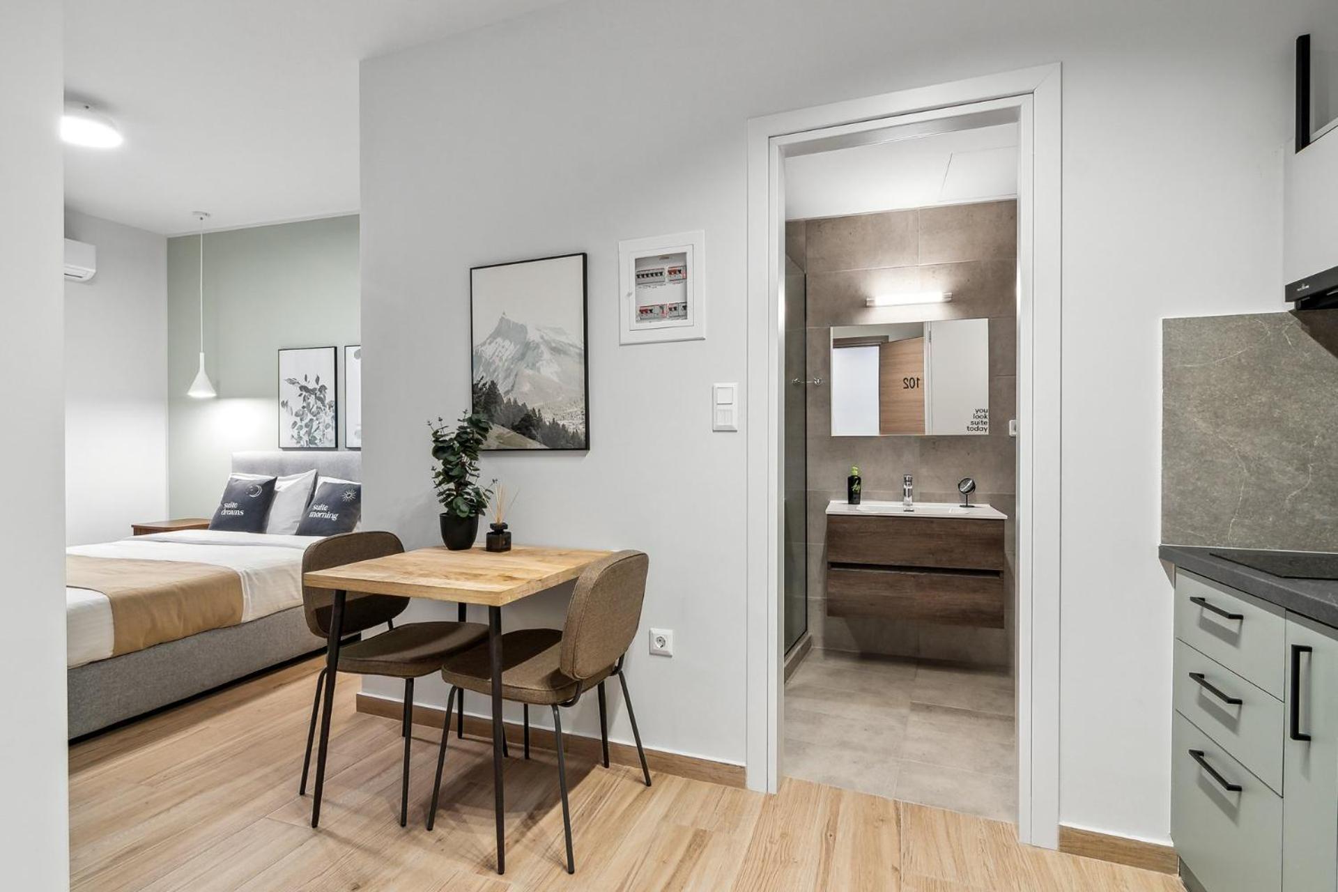 Limehome Athens Solonos City Center Room photo