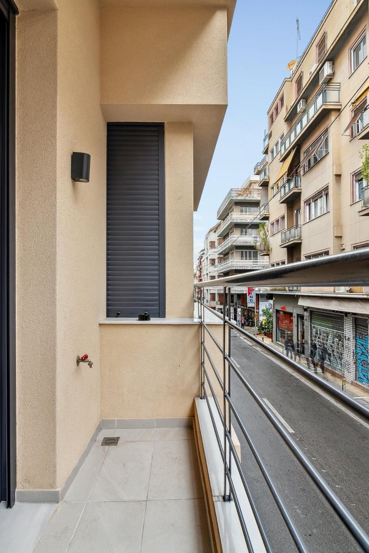 Limehome Athens Solonos City Center Room photo